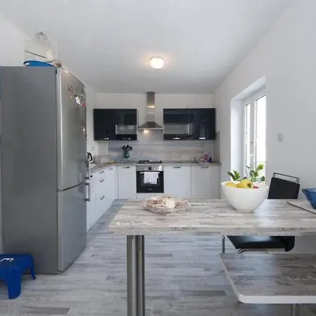 Dd - Four Bedroom With Terrace Sea View St *
